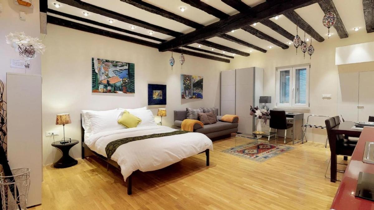 Diocletian Studio Apartments Split Eksteriør billede